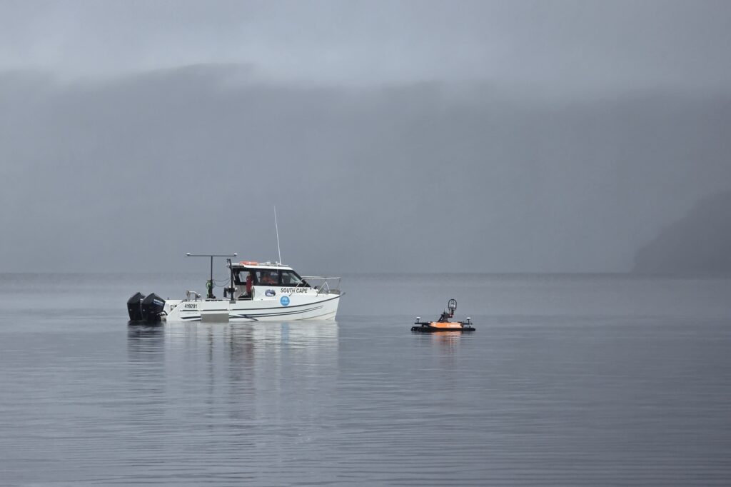 RV South Cape and the Otter working in tandem on Lake St Clair - CSIRO-Andrew Filisetti
